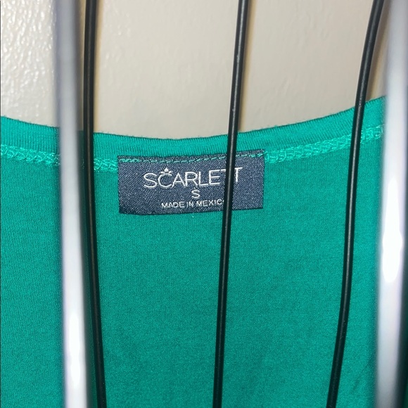 Scarlett Green Sequin Relaxed Tee - Picture 3 of 4